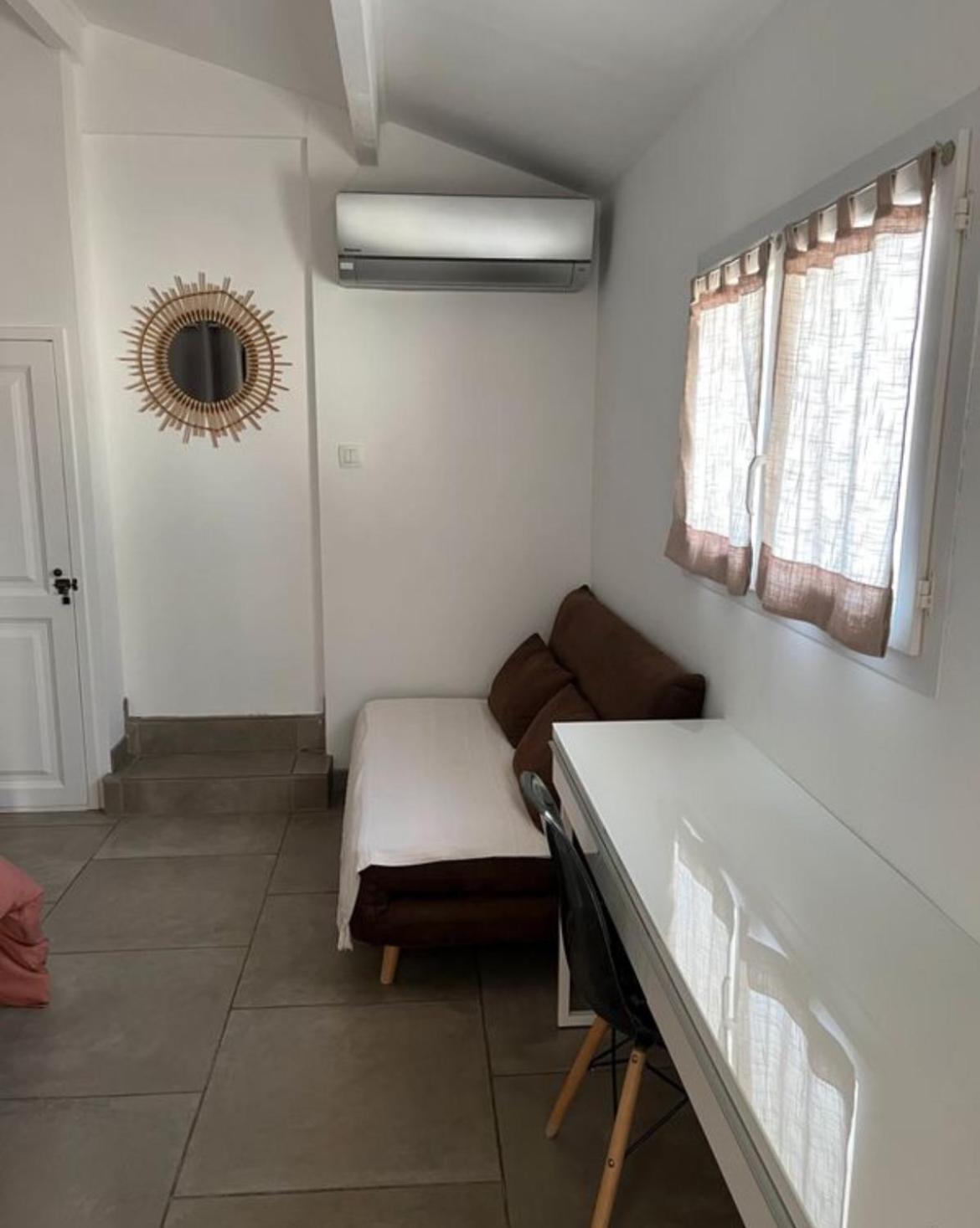  La Parenthèse   gîte en Camargue Arles Extérieur photo